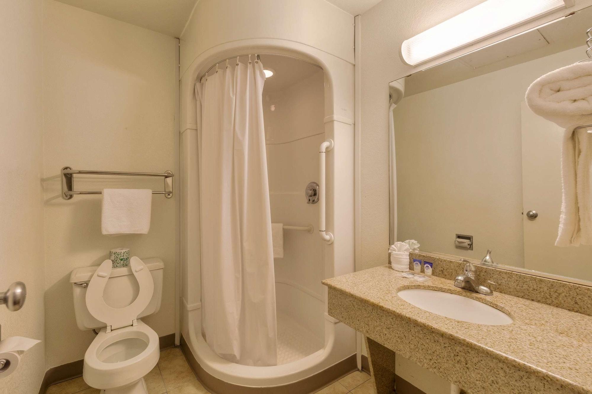 Americas Best Value Inn Amarillo Airport/Grand Street Exterior photo