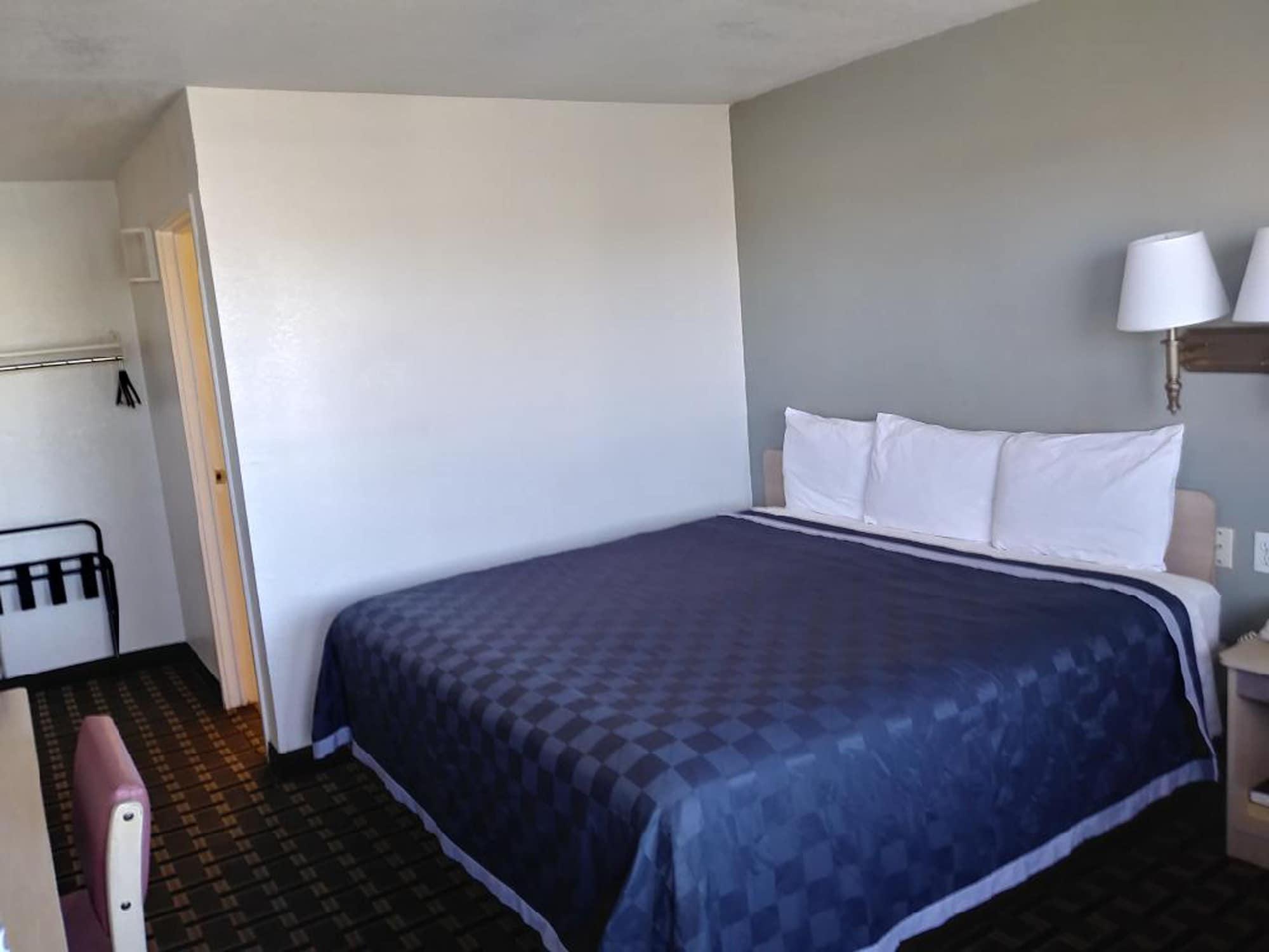 Americas Best Value Inn Amarillo Airport/Grand Street Exterior photo